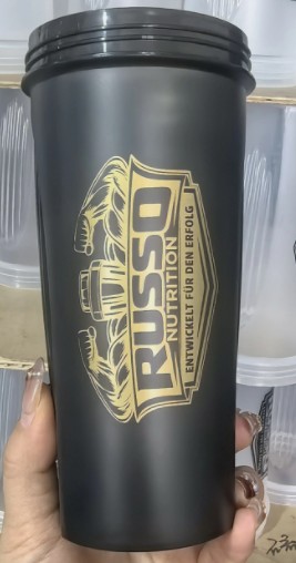 PREMIUM SHAKER MIT METALLKUGEL SCHWARZ – KEINE KLUMPEN. NUR PERFEKTION.